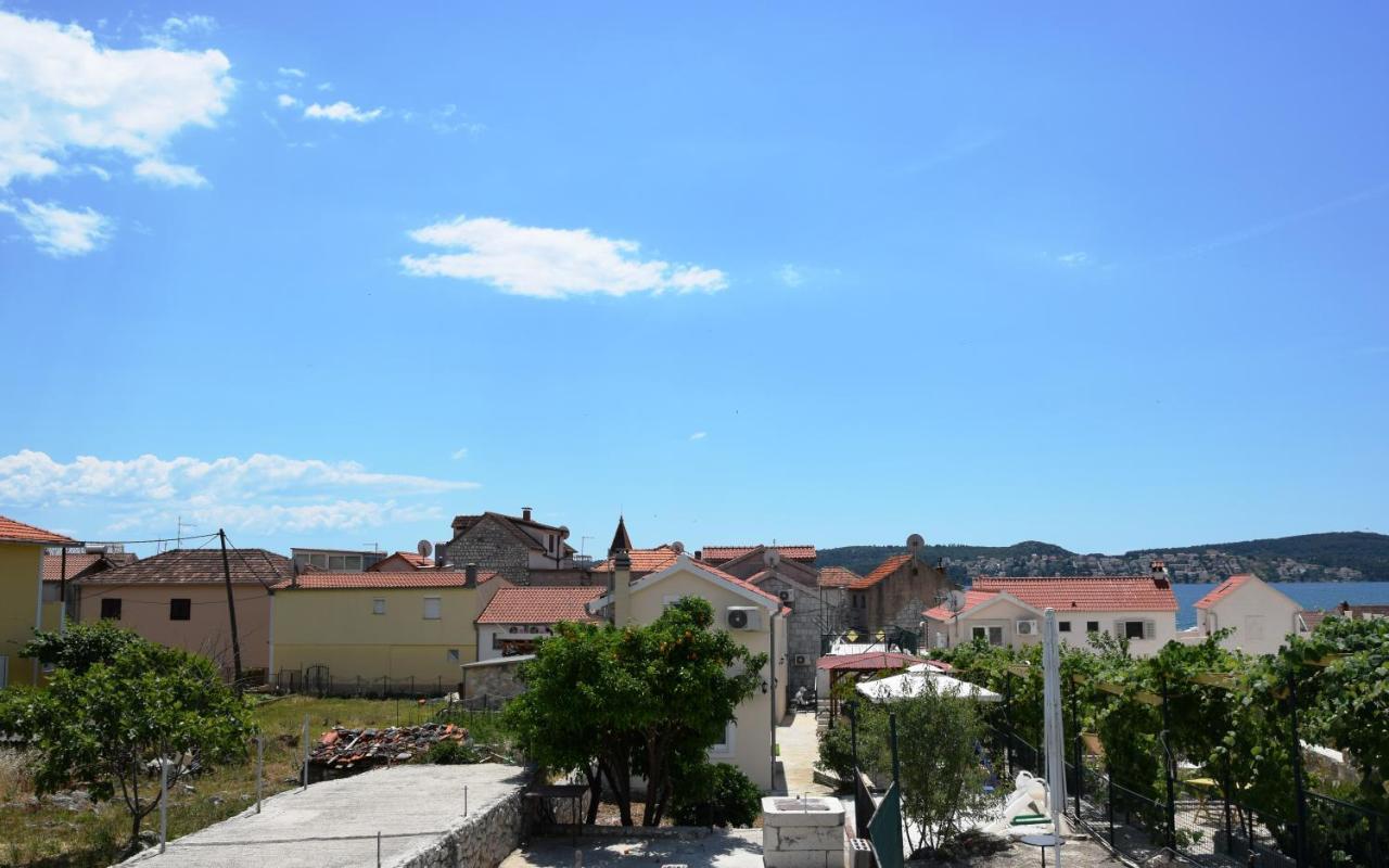 Villa Marta'S - Marta I Trogir Eksteriør billede
