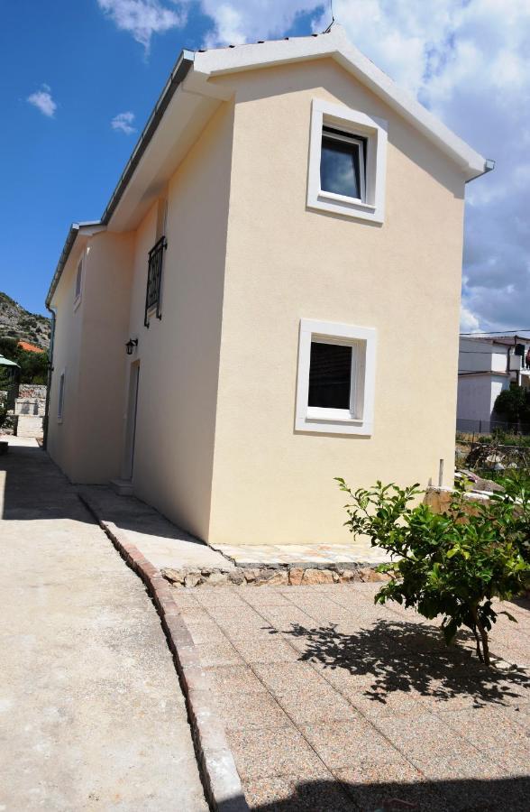 Villa Marta'S - Marta I Trogir Eksteriør billede
