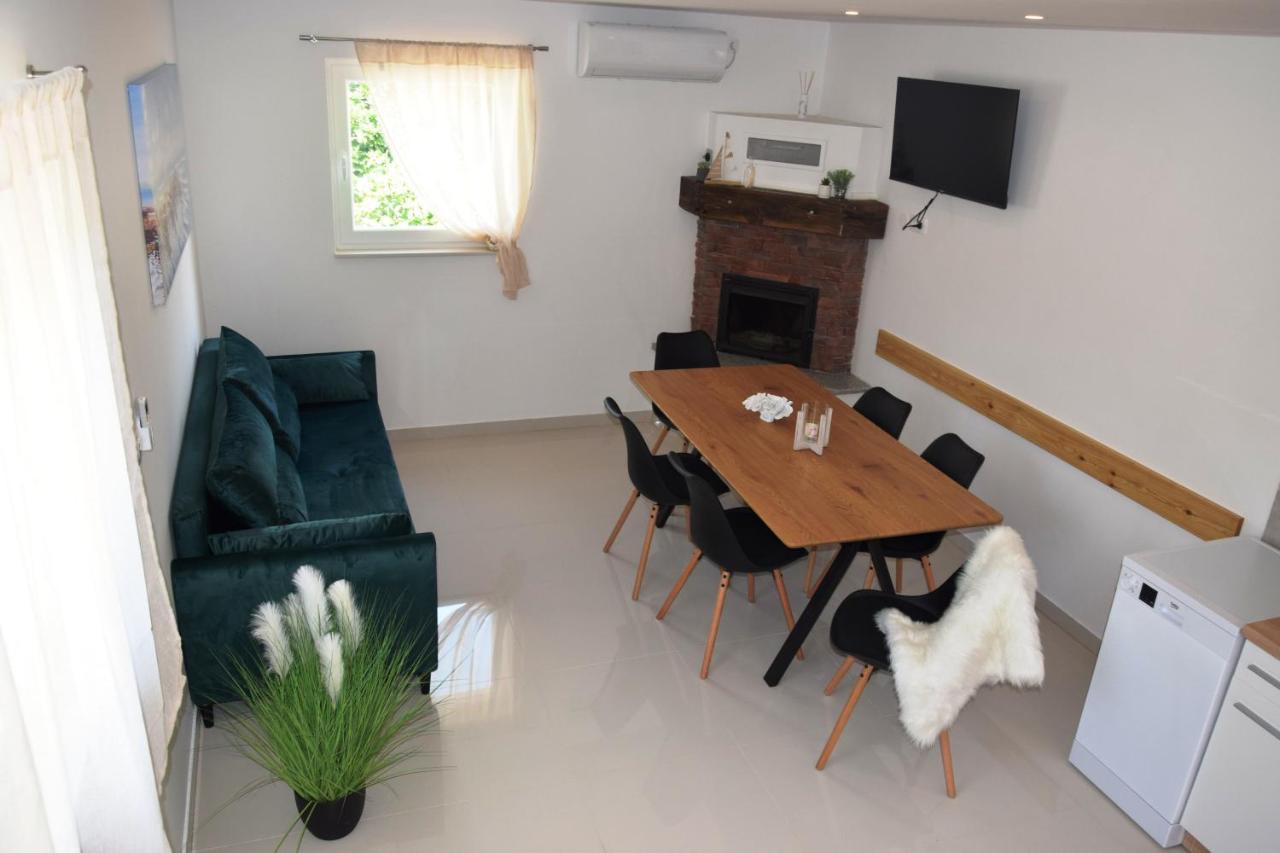 Villa Marta'S - Marta I Trogir Eksteriør billede