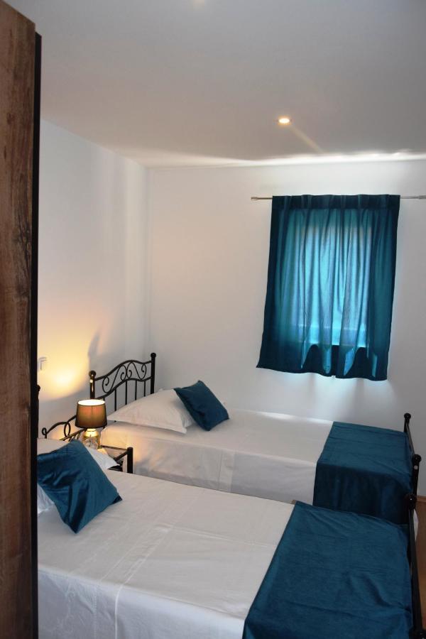 Villa Marta'S - Marta I Trogir Eksteriør billede