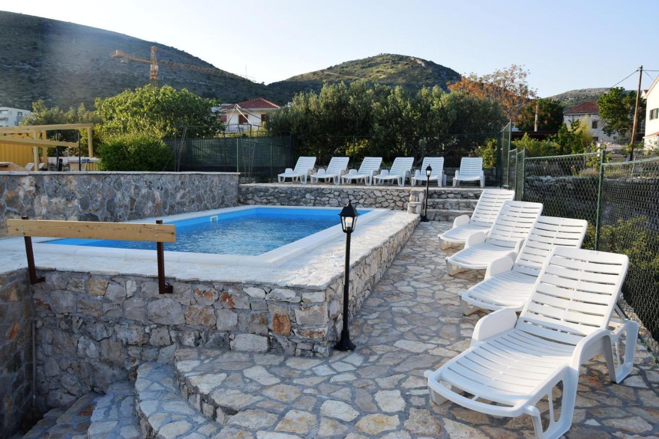 Villa Marta'S - Marta I Trogir Eksteriør billede